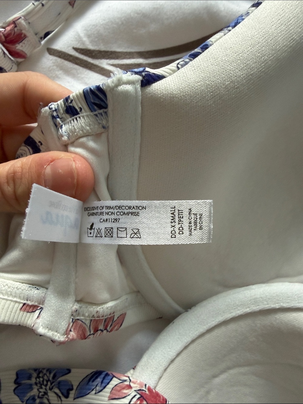 XS-DD cup La Vie en Rose Floral Underwire bikini top - Picture 4 of 4